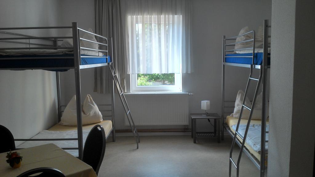 Fewo Finsterwalde Hostel Ruang foto